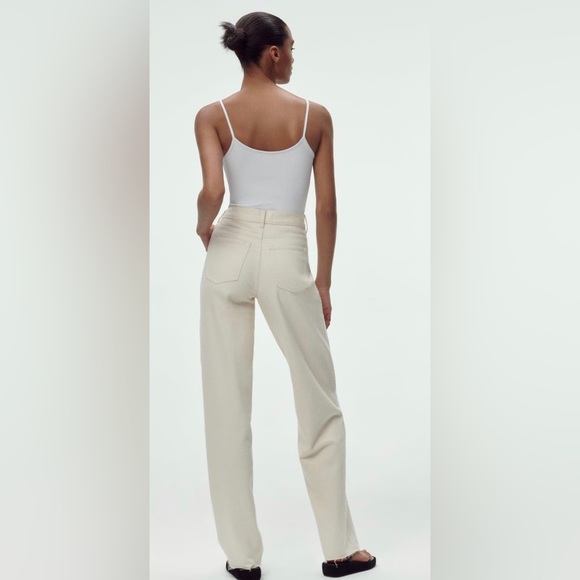 New Zara Mid-Rise Tapered Fit Balloon Jeans - Size 2 and 4 - Picture 2 of 4